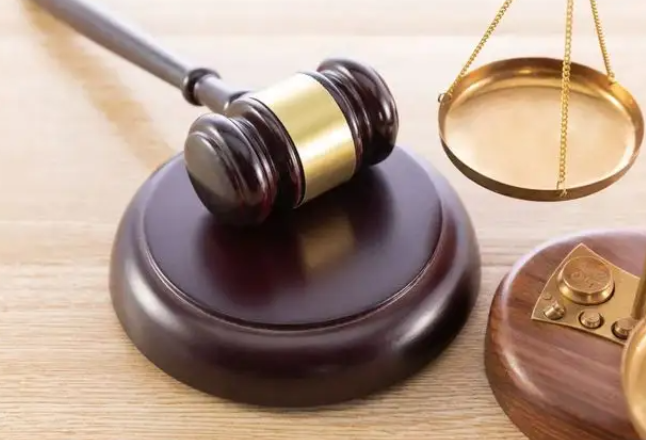 邻居私自拓宽 入户门变成糟心“打架门”，法院判了！
